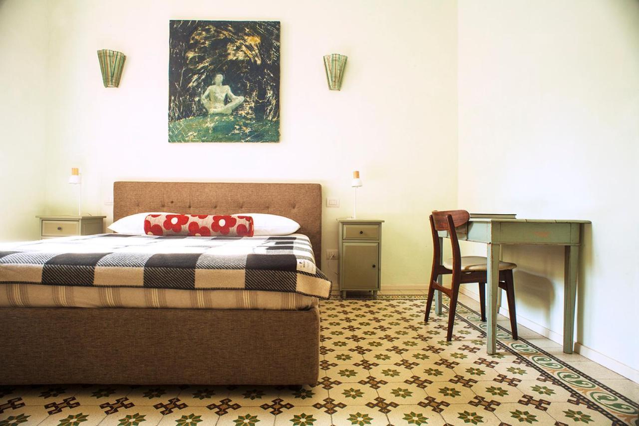 Urban Jungle Apartment Болоня Екстериор снимка