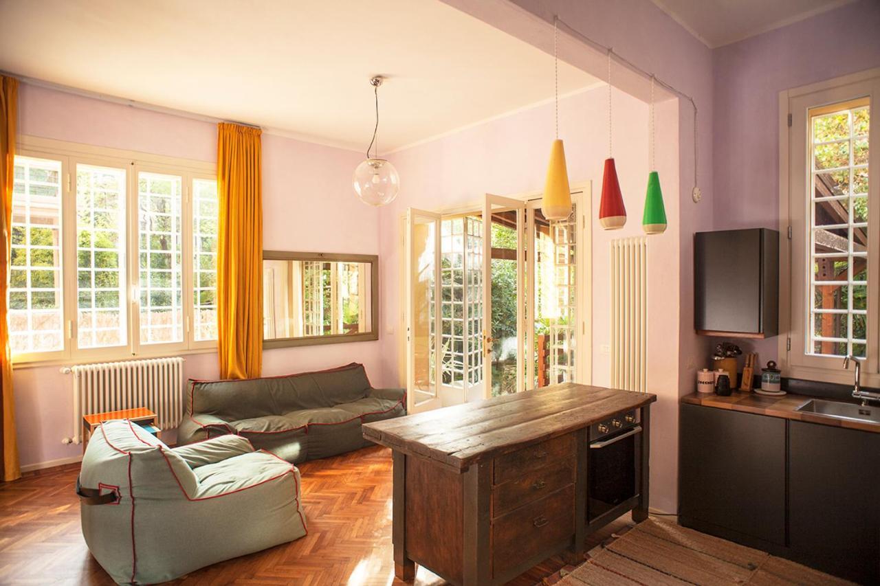 Urban Jungle Apartment Болоня Екстериор снимка