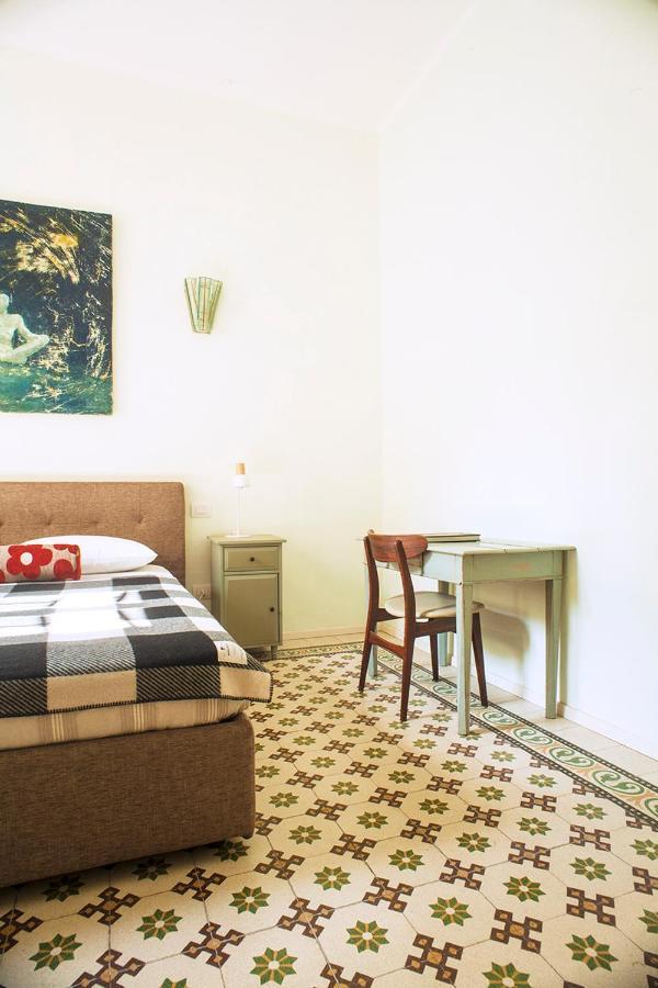 Urban Jungle Apartment Болоня Екстериор снимка